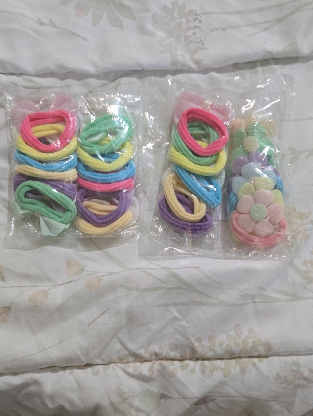 24 Pastel Hair Tie Set Featuring Bows And Flowers - Multicolor